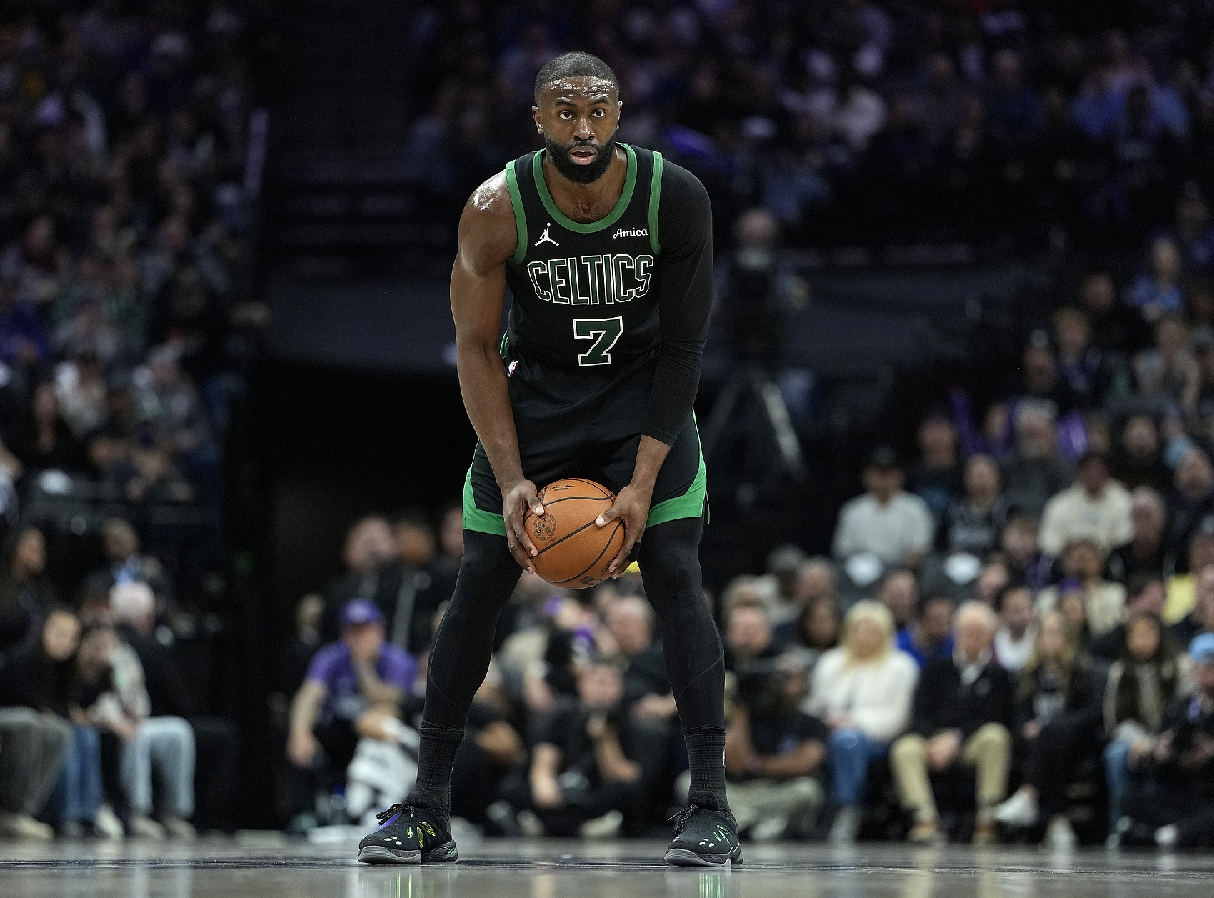 开云下载网址-我要正义！杰伦·布朗公开喊话：罚我款吧 我早就受够了这些破事